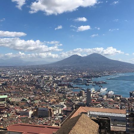 Toledostop ナポリ エクステリア 写真 View of the city of Naples