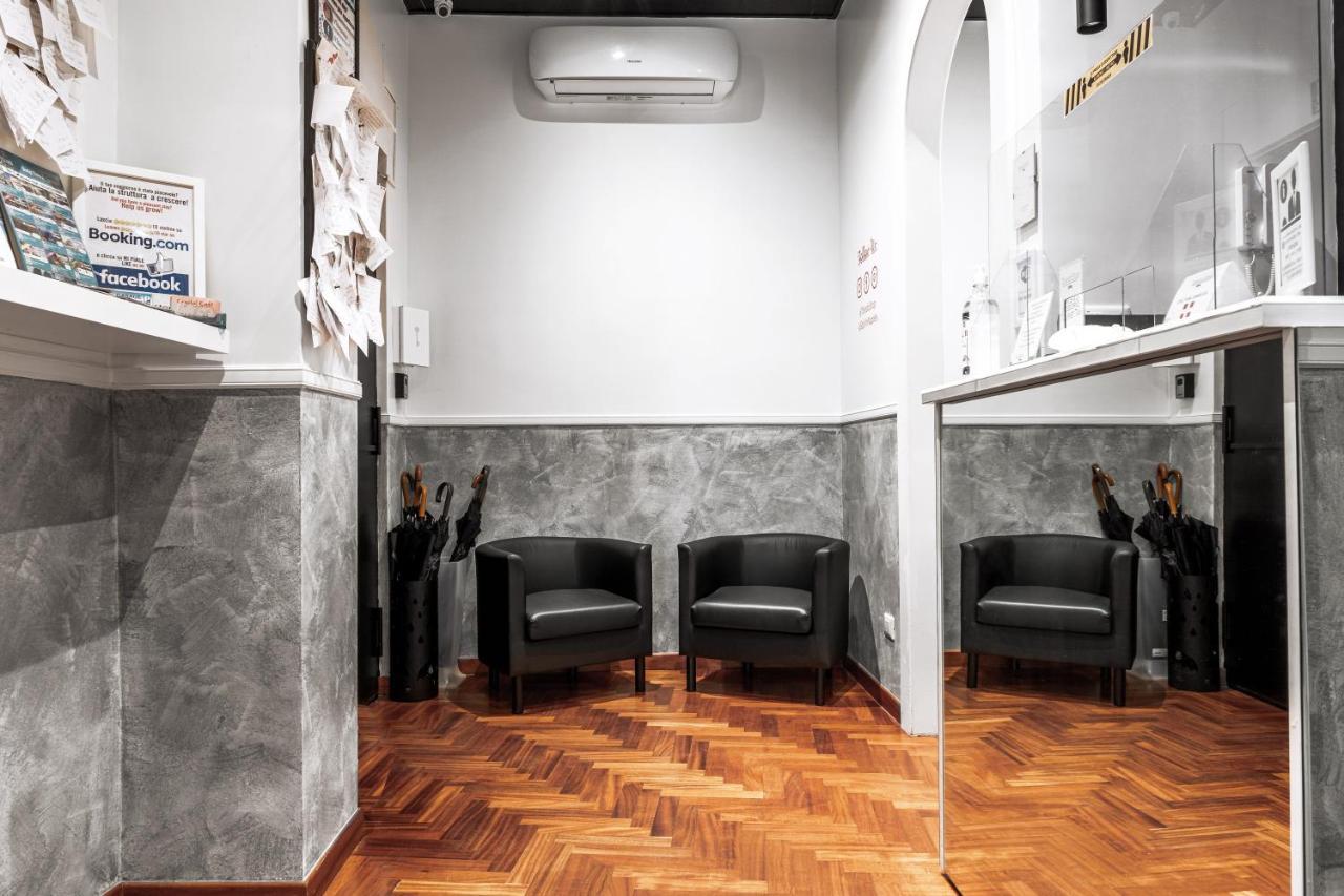 Toledostop ナポリ エクステリア 写真 The waiting room at the clinic