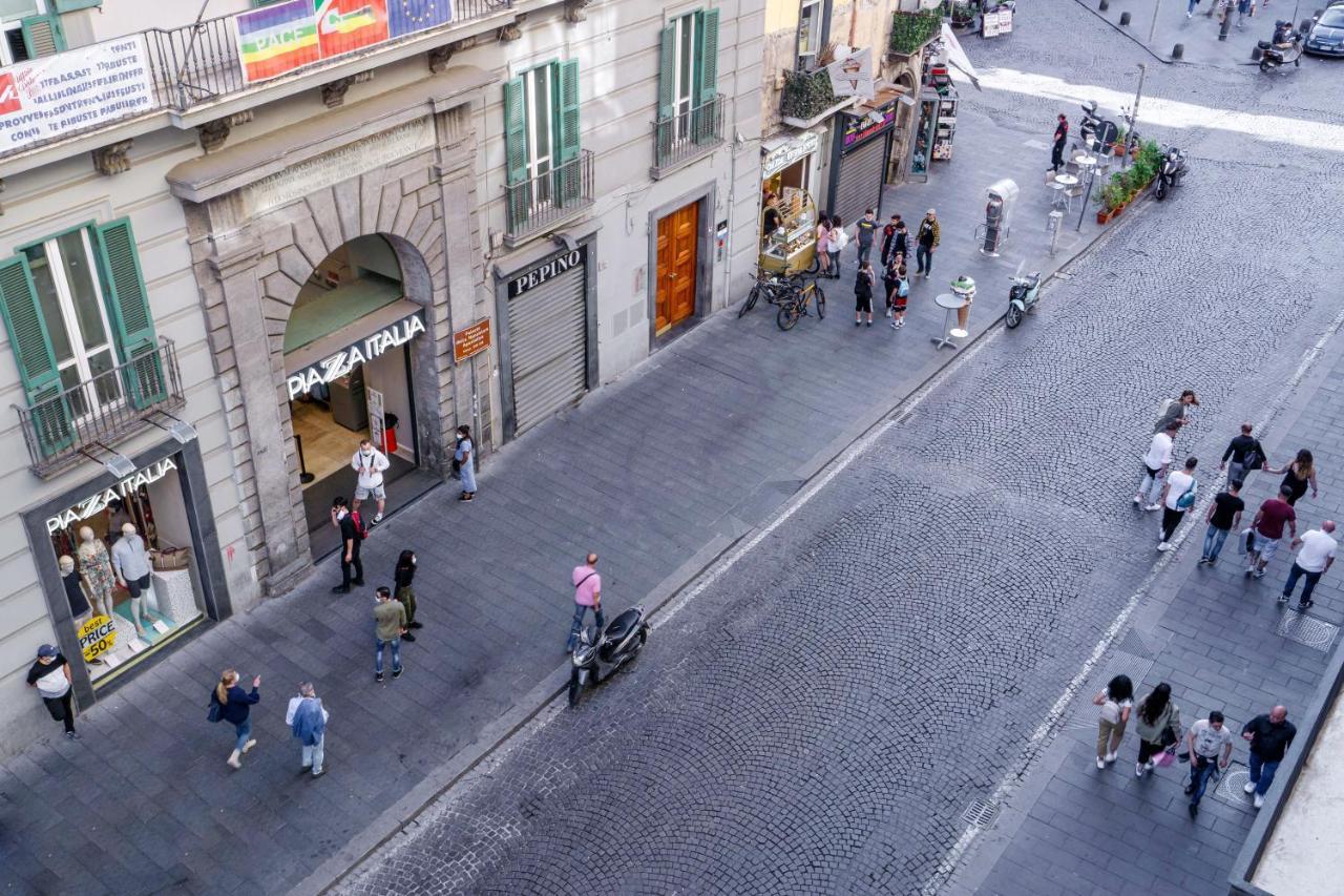 Toledostop ナポリ エクステリア 写真 Via Roma
