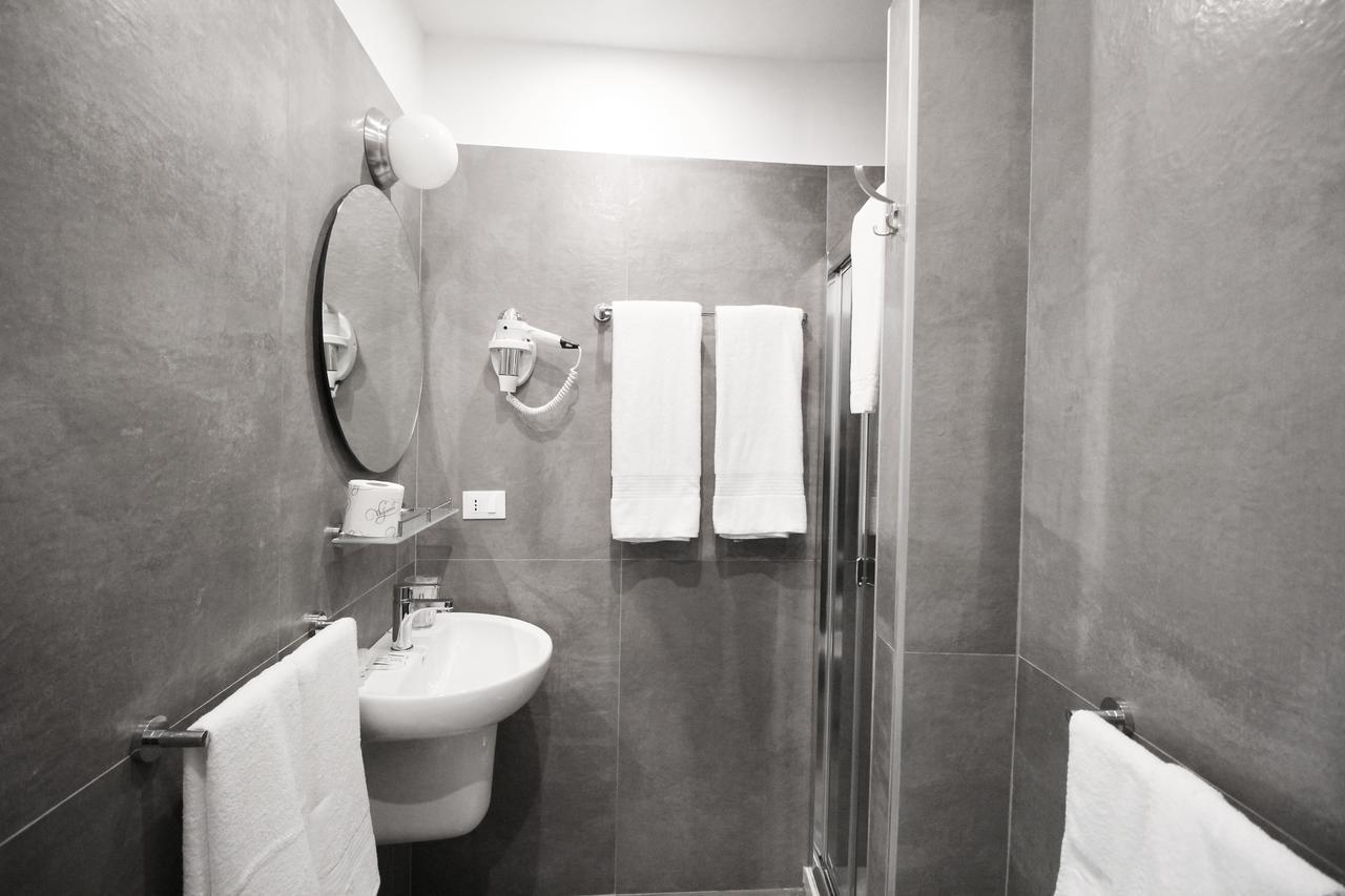Toledostop ナポリ エクステリア 写真 Bathroom