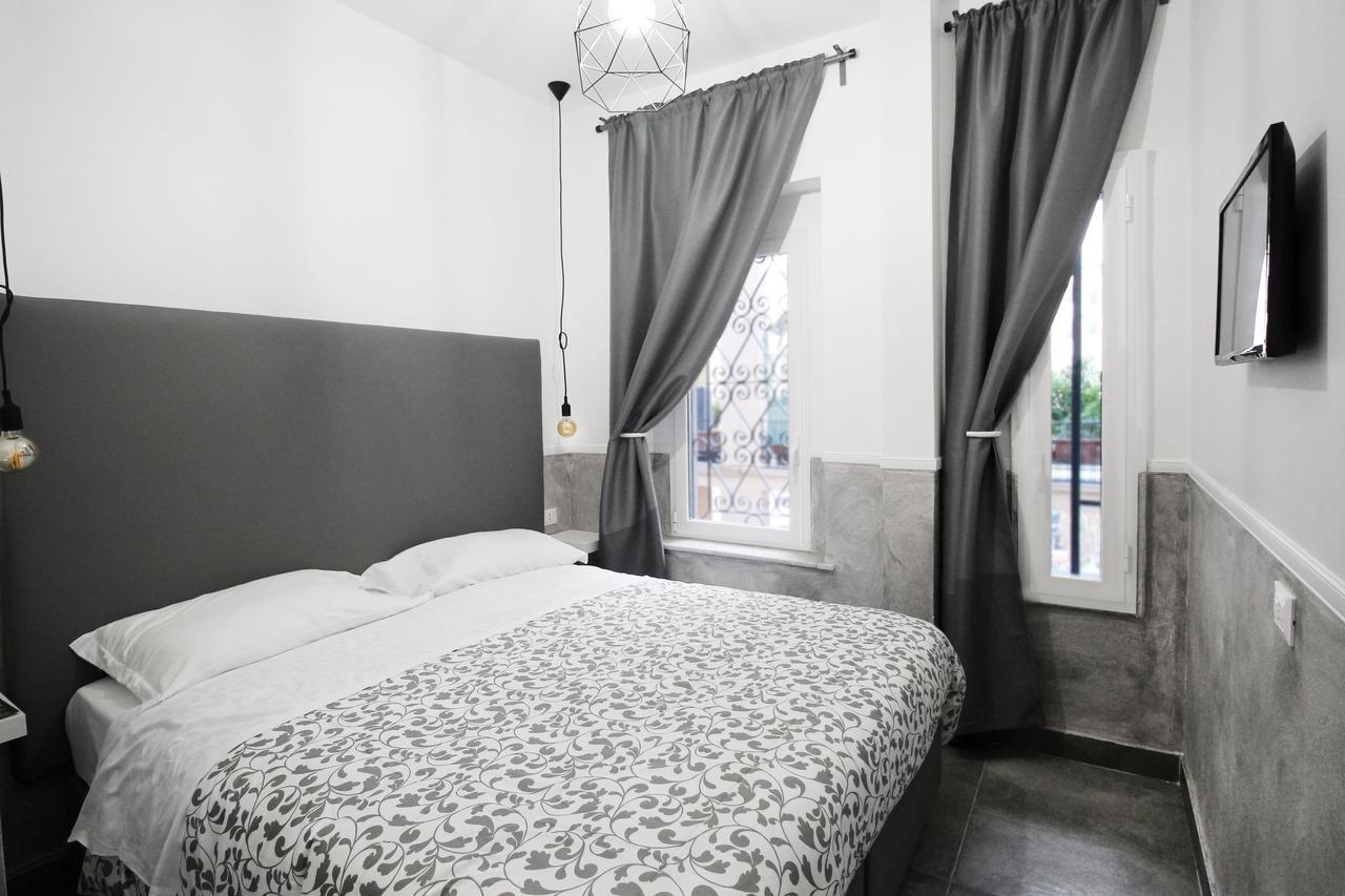 Toledostop ナポリ エクステリア 写真 A bedroom at the hotel